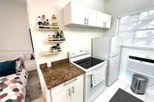 1007 Meridian Ave, Miami Beach, FL 33139 - Photo 11