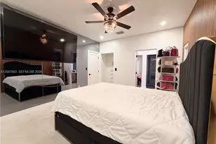 86 NW 4th St, Homestead, FL 33030 - Photo 11
