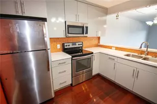 110 S Shore Dr, Miami Beach, FL 33141 - Photo 9