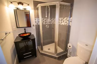 110 S Shore Dr #5B, Miami Beach, FL 33141 - Photo 23