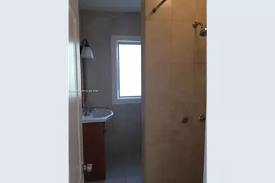305 NE 2nd Ave #na, Dania Beach, FL 33004 - Photo 5