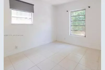305 NE 2nd Ave #na, Dania Beach, FL 33004 - Photo 15