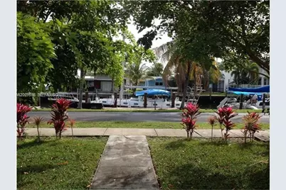 305 NE 2nd Ave #na, Dania Beach, FL 33004 - Photo 3