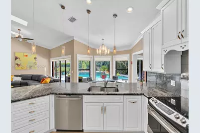 1080 Creekford Dr, Weston, FL 33326 - Photo 15