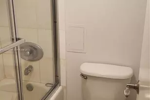 3475 N Country Club Dr, Aventura, FL 33180 - Photo 19