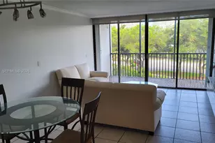 3475 N Country Club Dr, Aventura, FL 33180 - Photo 3