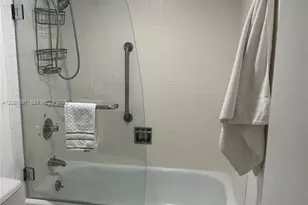 1900 Alamanda, Naples, FL 34102 - Photo 5