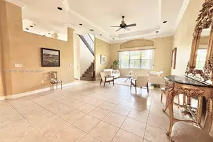 1141 Waterside Ln, Hollywood, FL 33019 - Photo 9