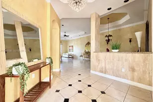 1141 Waterside Ln, Hollywood, FL 33019 - Photo 7