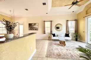 1141 Waterside Ln, Hollywood, FL 33019 - Photo 17