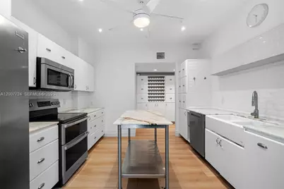 200 Ocean Lane Dr #108, Key Biscayne, FL 33149 - Photo 9