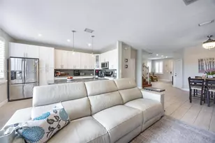 8070 NW 108th Pl, Doral, FL 33178 - Photo 11