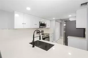7111 SW 42nd Pl, Davie, FL 33314 - Photo 9