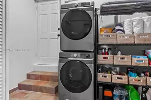 11790 NE 8th Ave, Biscayne Park, FL 33161 - Photo 29