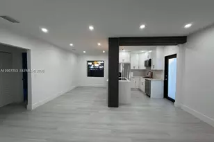 854 NW 76th St, Miami, FL 33150 - Photo 21