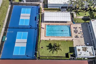 494 W Tilford W, Deerfield Beach, FL 33442 - Photo 11