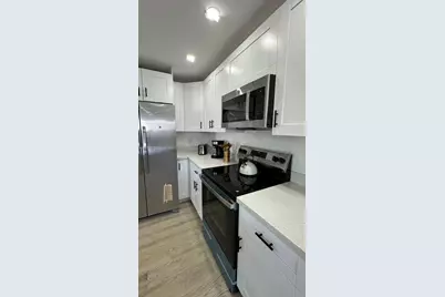 2572 NW 20th St, Fort Lauderdale, FL 33311 - Photo 41