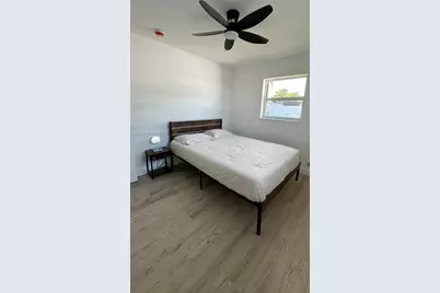 2572 NW 20th St, Fort Lauderdale, FL 33311 - Photo 49