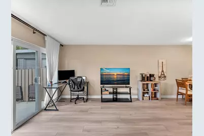 1958 E Discovery Cir E, Deerfield Beach, FL 33442 - Photo 25