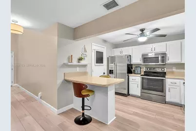 1958 E Discovery Cir E, Deerfield Beach, FL 33442 - Photo 13
