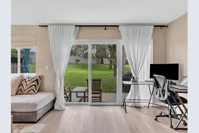 1958 E Discovery Cir E, Deerfield Beach, FL 33442 - Photo 27