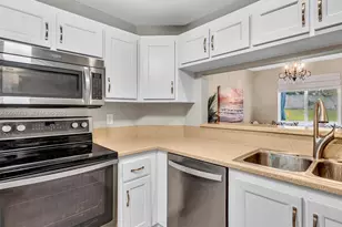 1958 E Discovery Cir E, Deerfield Beach, FL 33442 - Photo 21