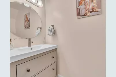 1958 E Discovery Cir E, Deerfield Beach, FL 33442 - Photo 7