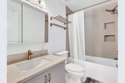 1958 E Discovery Cir E, Deerfield Beach, FL 33442 - Photo 43