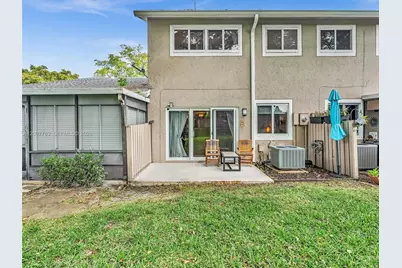 1958 E Discovery Cir E, Deerfield Beach, FL 33442 - Photo 29