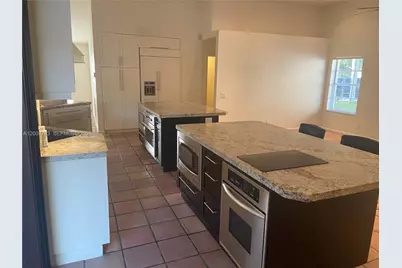 659 Verona Pl #659, Weston, FL 33326 - Photo 23