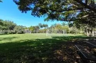 659 Verona Pl, Weston, FL 33326 - Photo 63