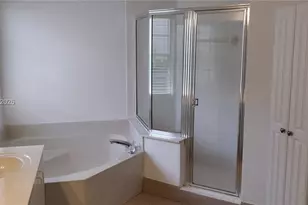 659 Verona Pl, Weston, FL 33326 - Photo 15