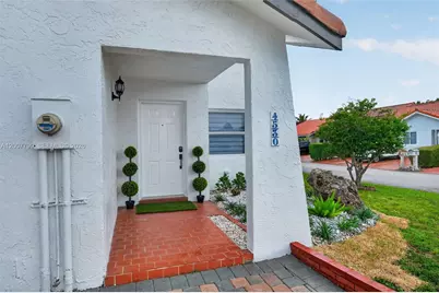 4530 SW 143 Pl., Miami, FL 33175 - Photo 5