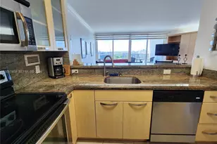 3505 S Ocean Dr, Hollywood, FL 33019 - Photo 7