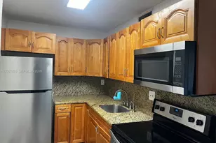 8411 NW 8th St, Miami, FL 33126 - Photo 5