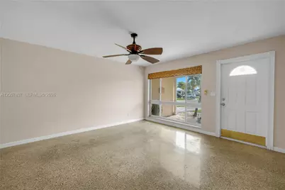 4051 NE 17th Ter, Pompano Beach, FL 33064 - Photo 7