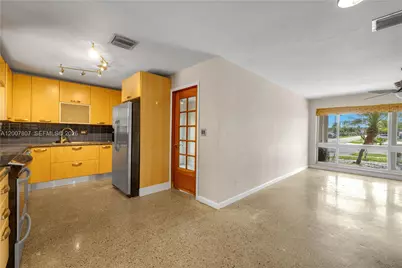 4051 NE 17th Ter, Pompano Beach, FL 33064 - Photo 11