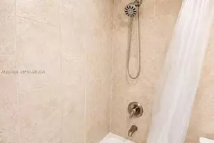 1910 W 56th St, Hialeah, FL 33012 - Photo 47