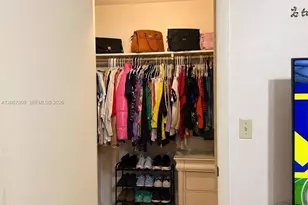 1910 W 56th St, Hialeah, FL 33012 - Photo 9