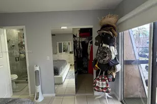 6580 W 24th Ct, Hialeah, FL 33016 - Photo 21