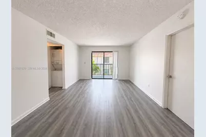 9730 Hammocks Blvd #201-28, Miami, FL 33196 - Photo 7