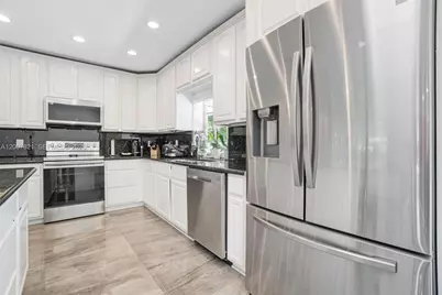 [Address not provided], Palmetto Bay, FL 33176 - Photo 13