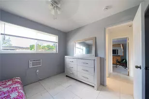 2406 NW 67th St, Miami, FL 33147 - Photo 23