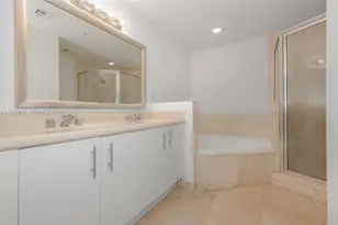 7900 Harbor Island Dr, North Bay Village, FL 33141 - Photo 17