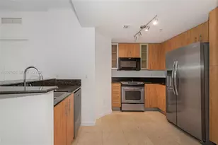 7900 Harbor Island Dr, North Bay Village, FL 33141 - Photo 5