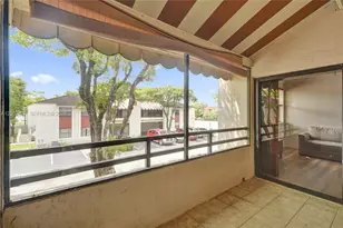 20025 NE 3rd Ct, Miami, FL 33179 - Photo 23
