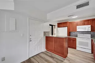 20025 NE 3rd Ct, Miami, FL 33179 - Photo 3