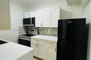 2816 Pine Tree Dr, Miami Beach, FL 33140 - Photo 7