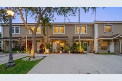 716 SW 122nd Ave, Pembroke Pines, FL 33025 - Photo 31