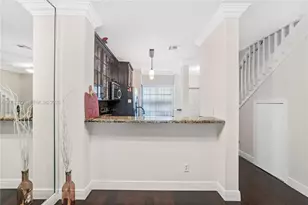 716 SW 122nd Ave, Pembroke Pines, FL 33025 - Photo 7